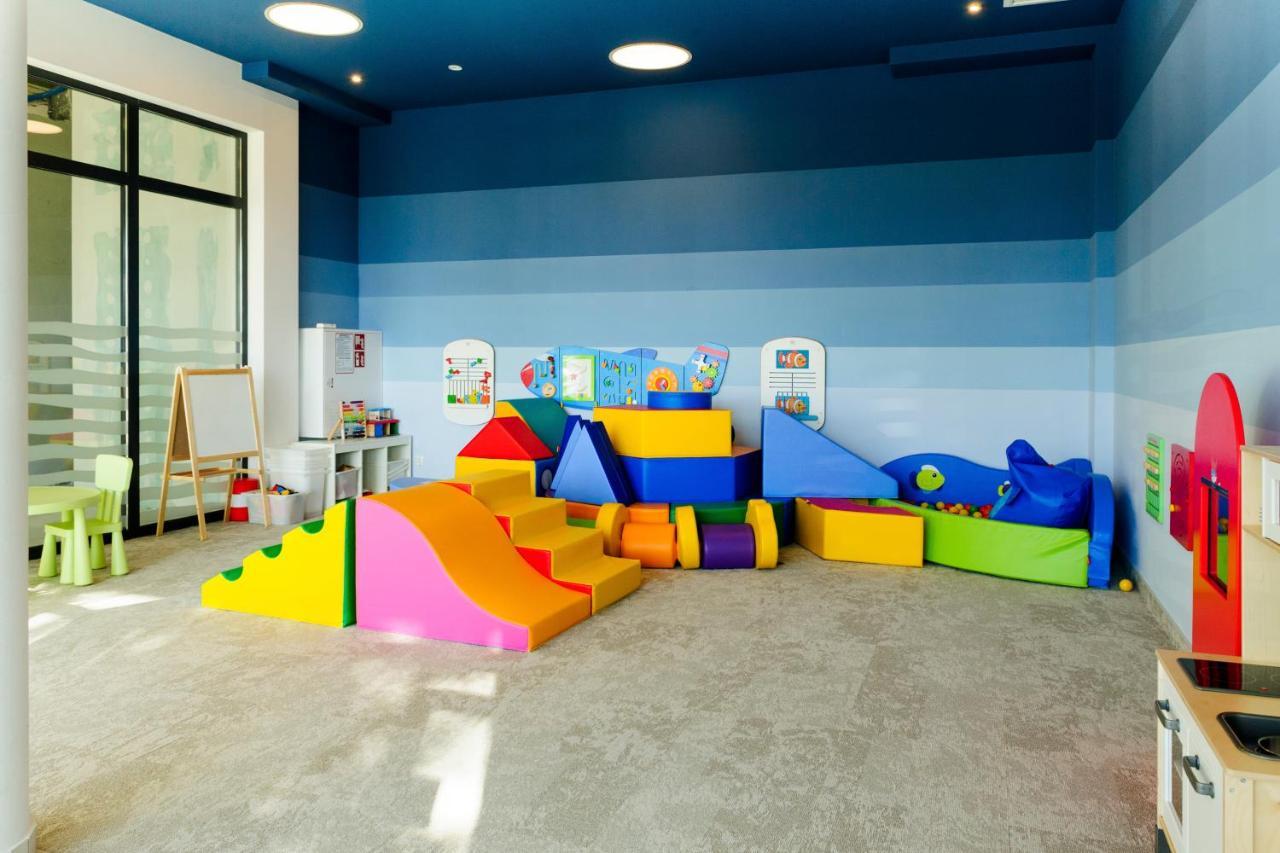 Apartament Polanki Park コウォブジェク エクステリア 写真